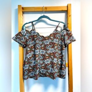 🌸Off Shoulder Strap Floral Green Blouse- Size Small